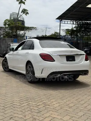 Mercedes-Benz C200 2019 White