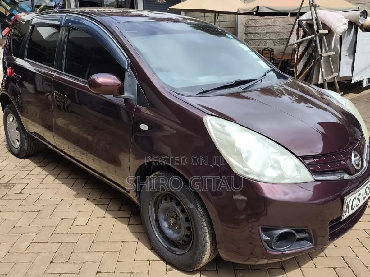 Nissan Note 2010 Burgundy