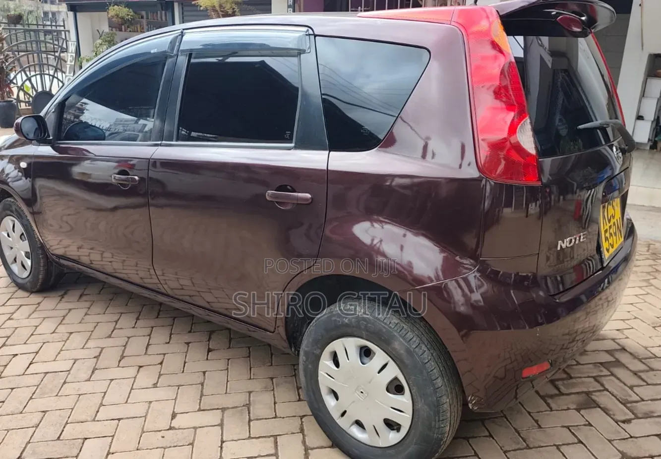 Nissan Note 2010 Burgundy