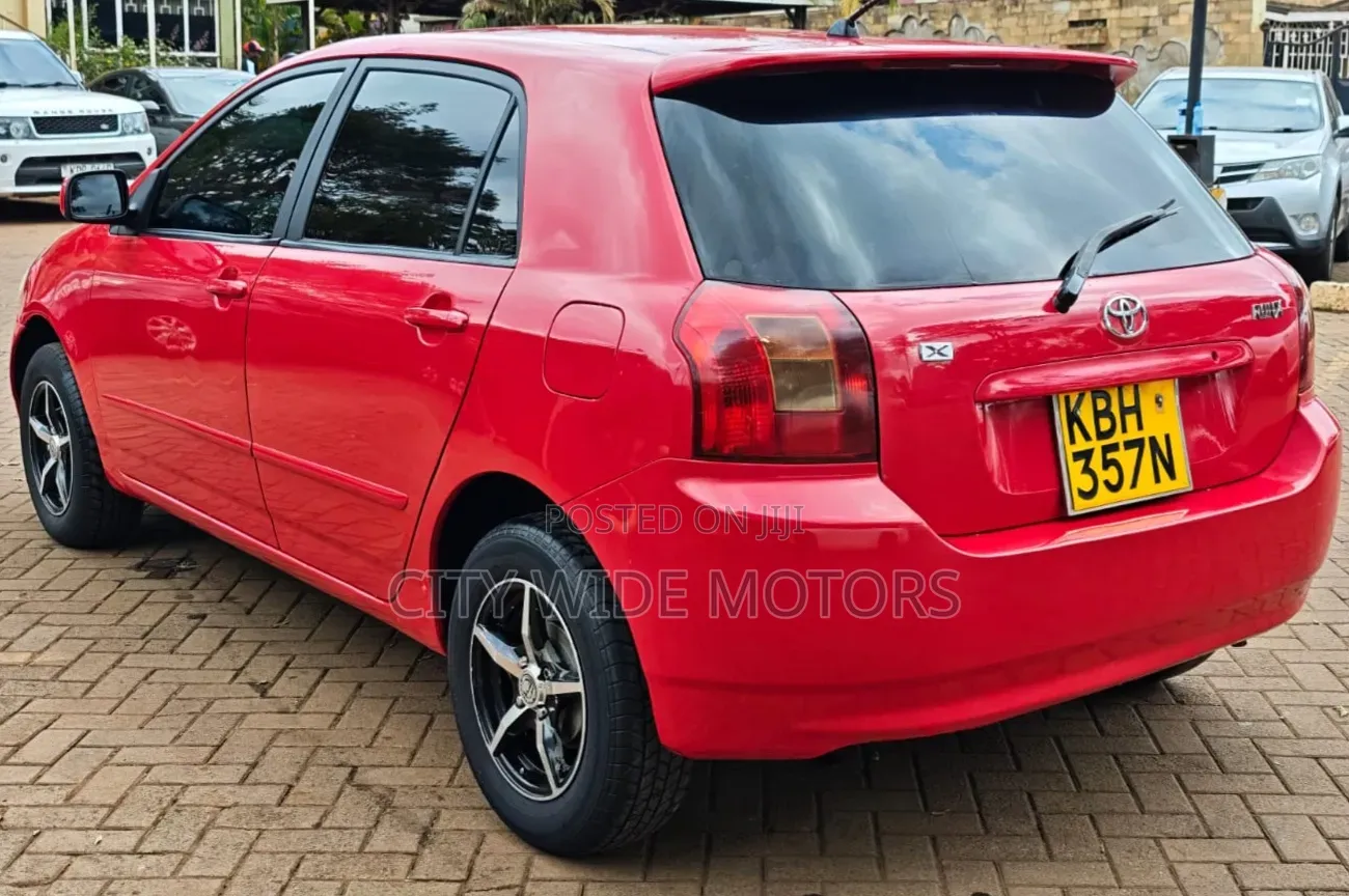 Toyota Corolla RunX 2002 Red