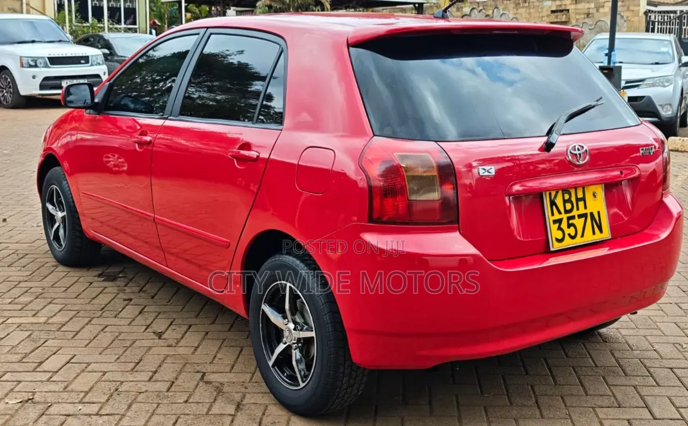 Toyota Corolla RunX 2002 Red