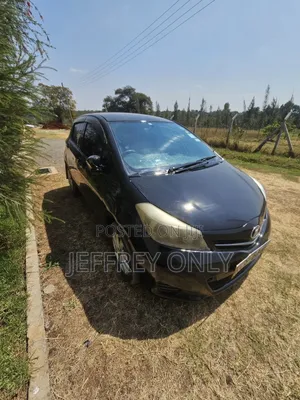 Toyota Vitz 2012 Black