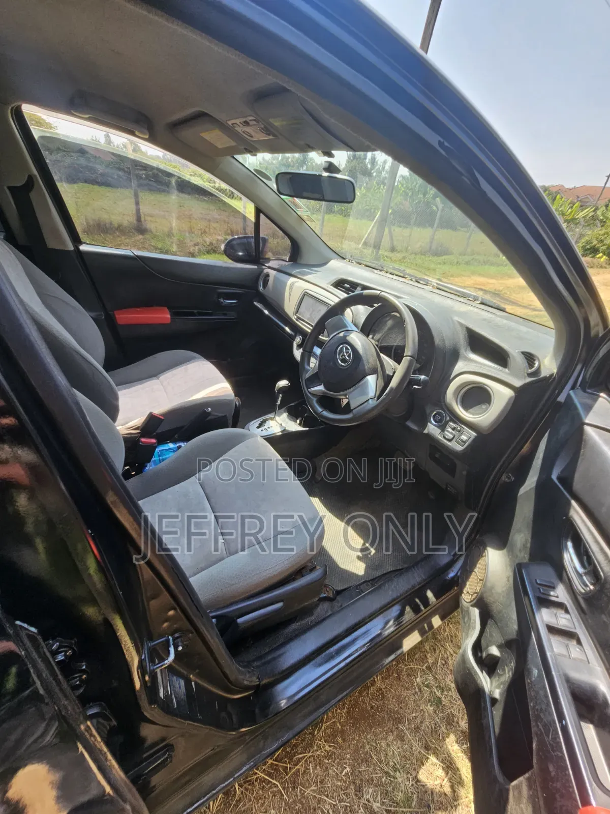 Toyota Vitz 2012 Black