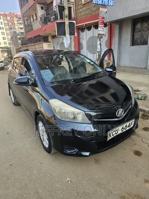 Toyota Vitz 2012 Black