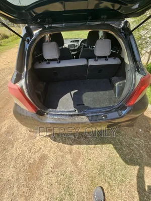 Toyota Vitz 2012 Black