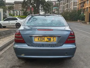 Mercedes-Benz E320 2003 Blue