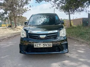 Toyota Noah 2012 Black