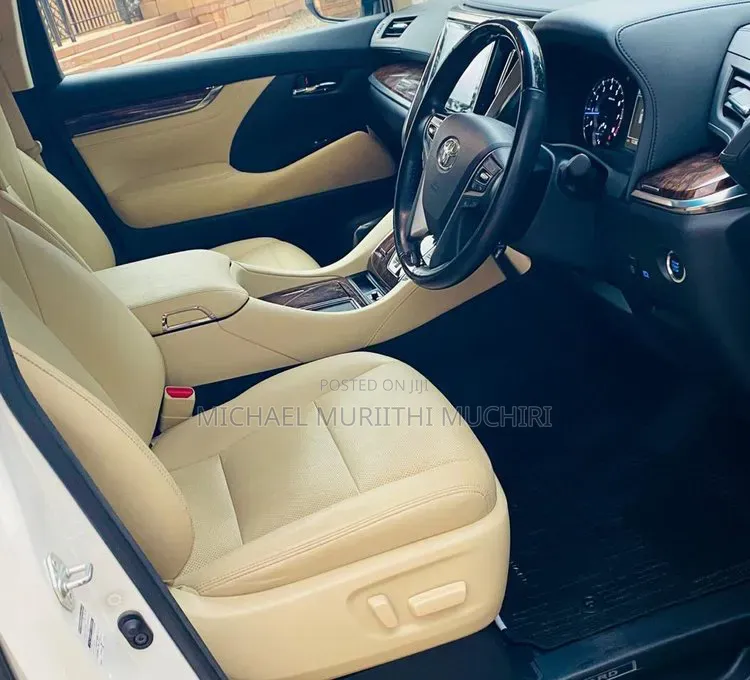 Toyota Alphard 2019 White