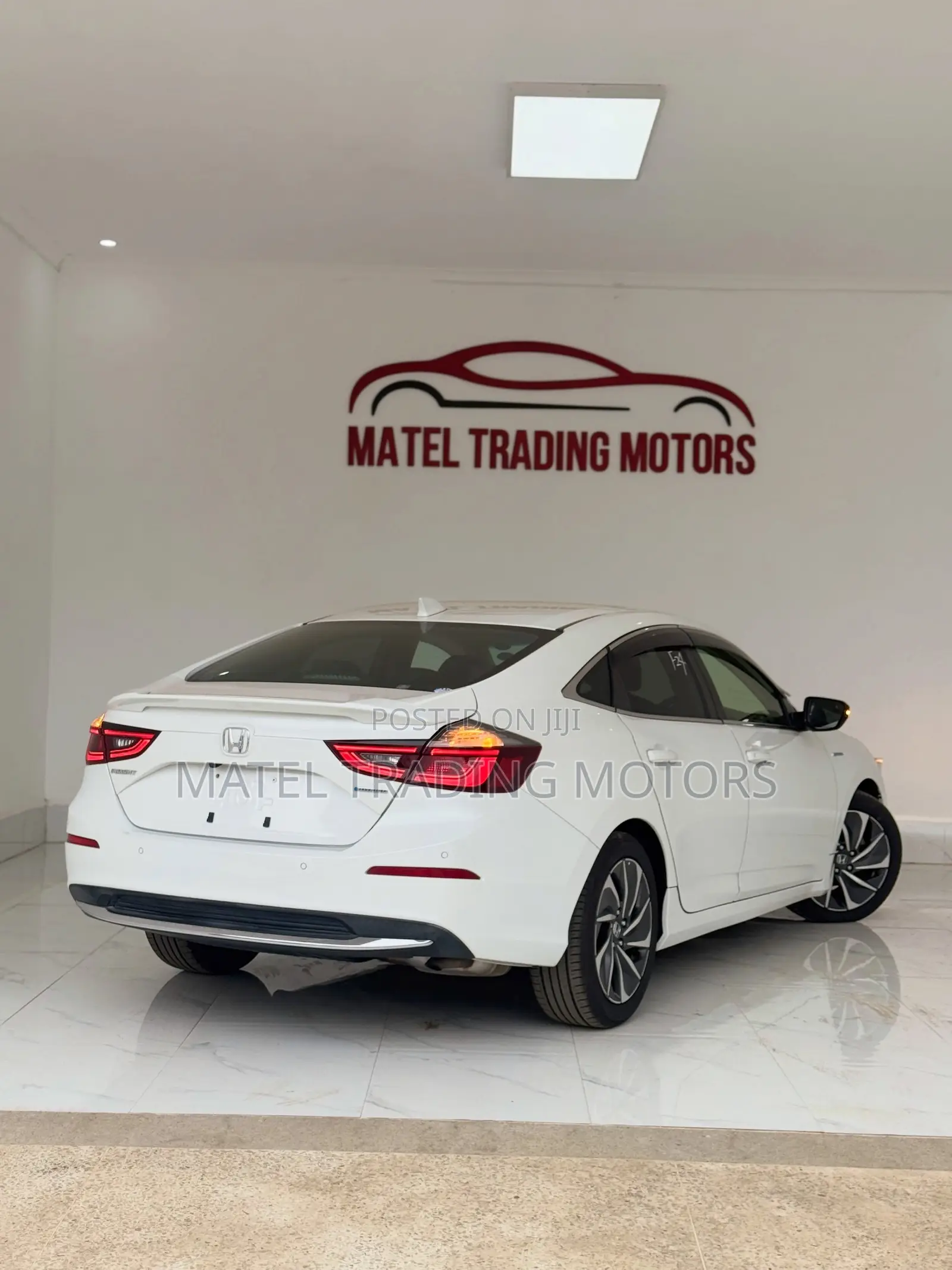 Honda Insight Touring 2019 White
