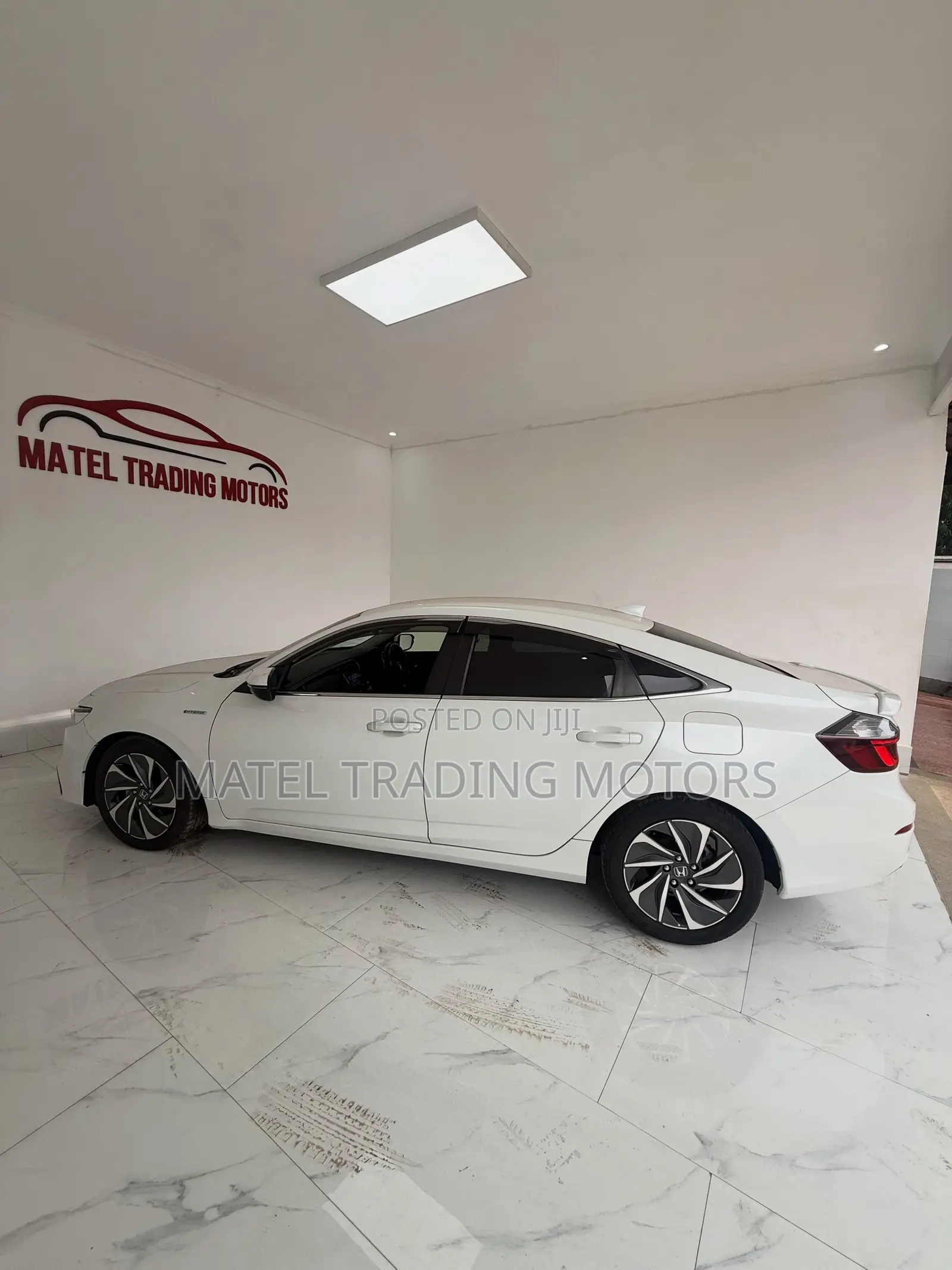 Honda Insight Touring 2019 White