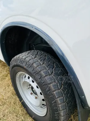 Isuzu D-MAX 2012 White