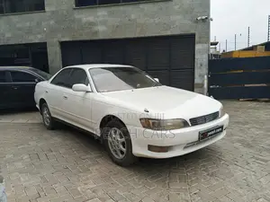 Toyota Mark II 1994 White