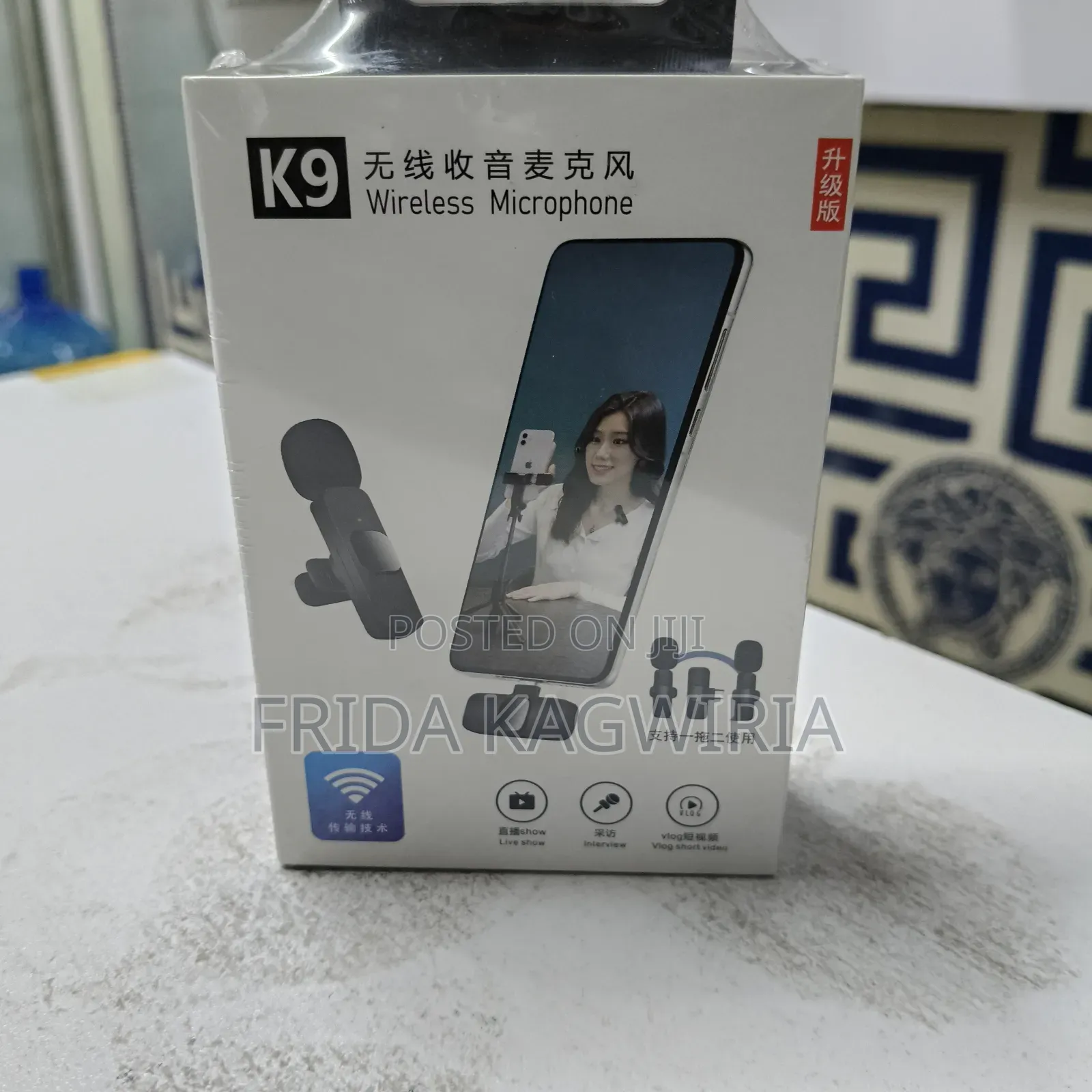  Wireless Microphone ( Wireless Mic for Content)