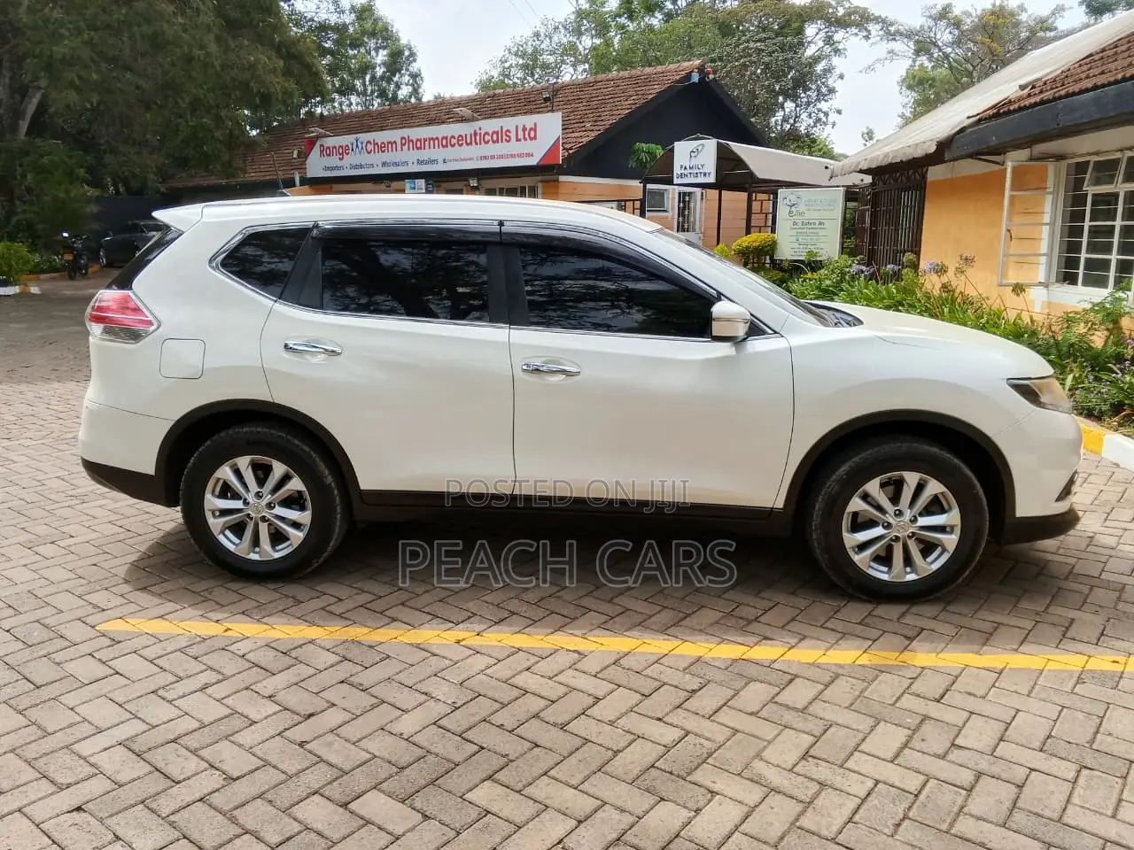 Nissan X-Trail 2015 White