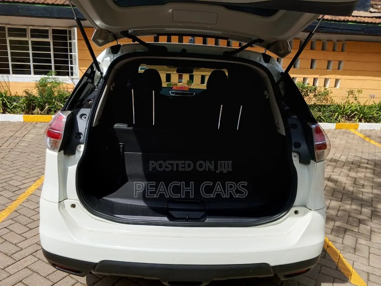 Nissan X-Trail 2015 White