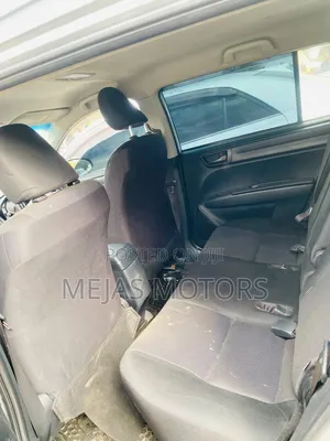 Toyota Corolla Fielder 2017 Silver