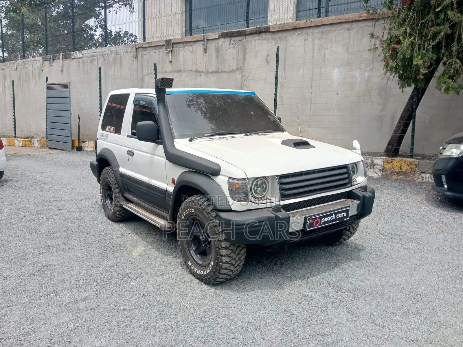 Mitsubishi Shogun 1990 White