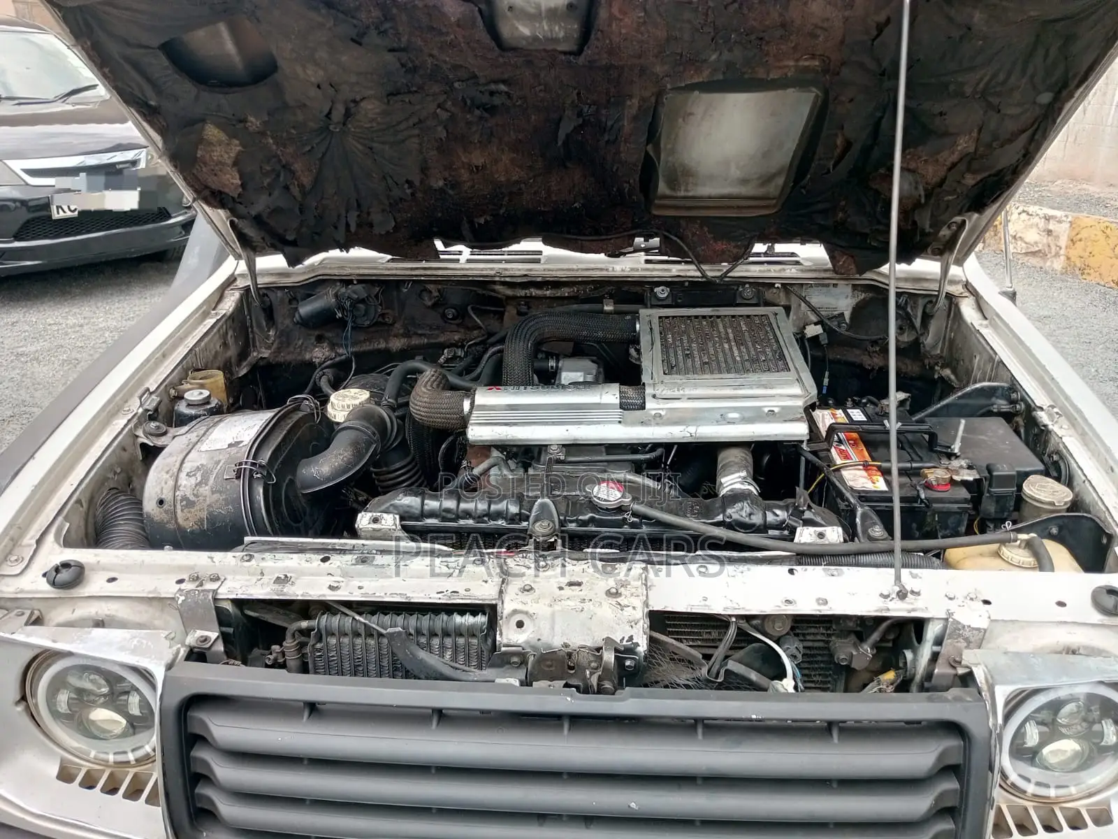 Mitsubishi Shogun 1990 White