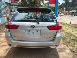 Toyota Corolla Fielder 2020 Silver