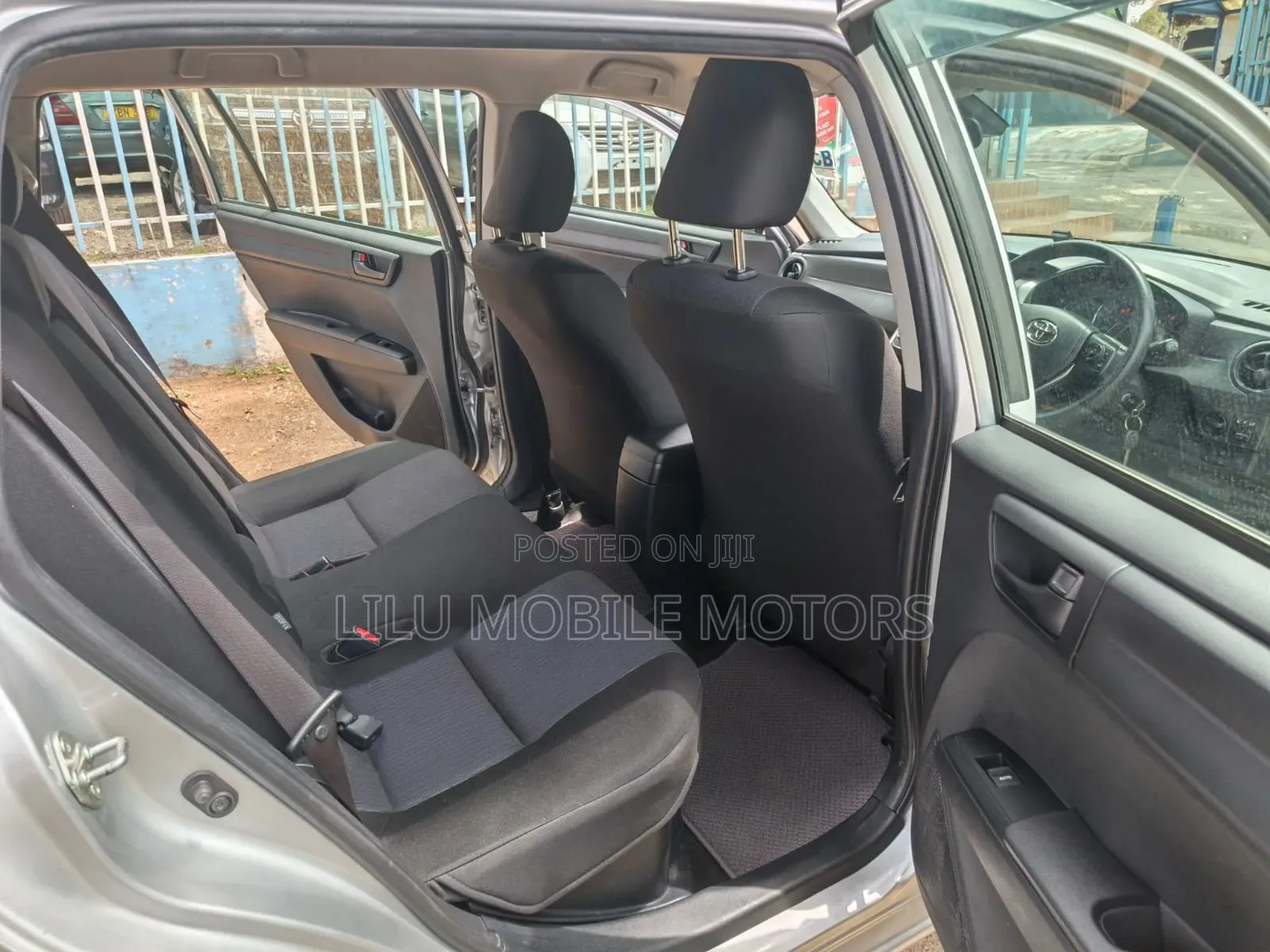 Toyota Corolla Fielder 2020 Silver