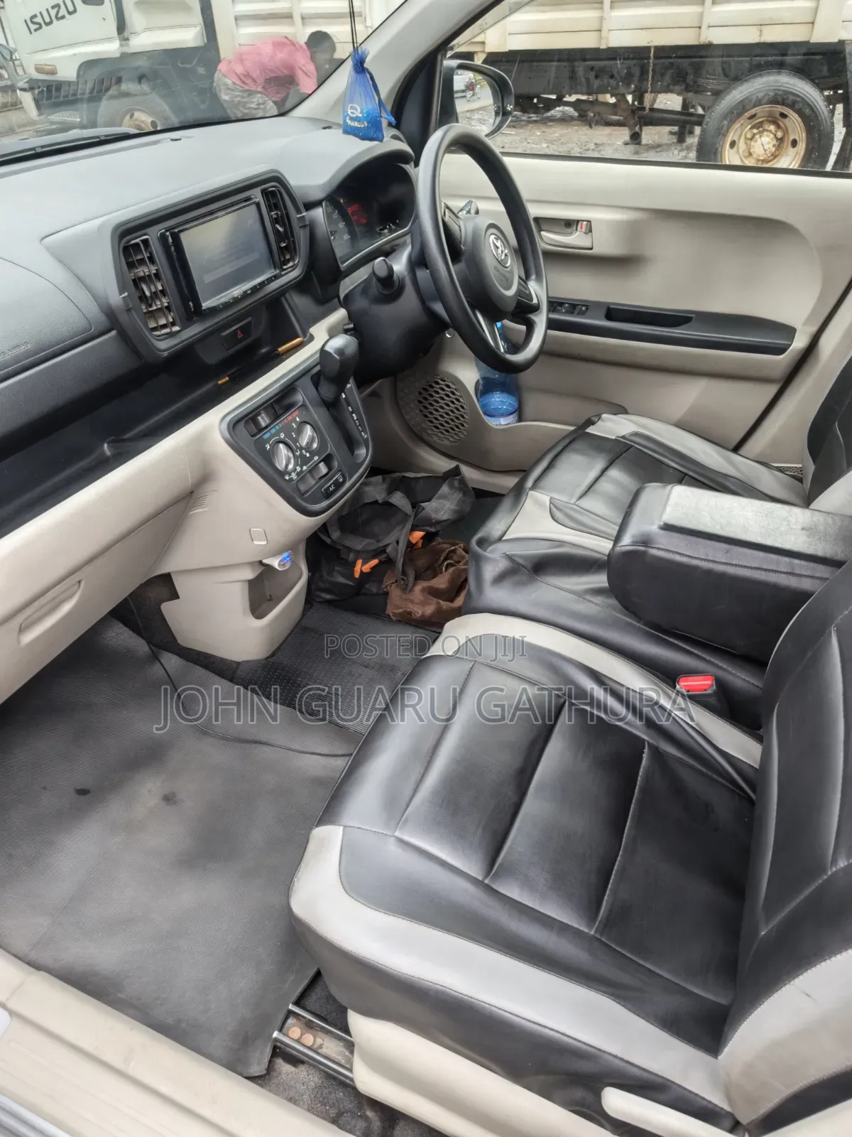 Toyota Passo 2018 Silver