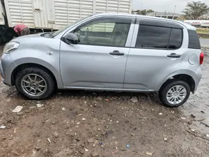 Toyota Passo 2018 Silver