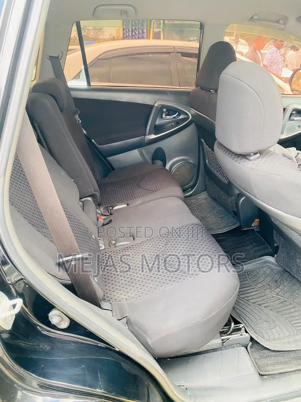 Toyota Vanguard 2013 Black