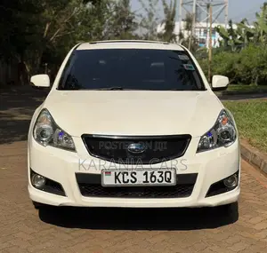 Subaru Legacy 2.5i 2011 White