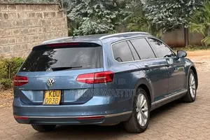 Volkswagen Passat 2018 Blue
