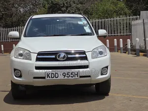 Toyota RAV4 2014 White