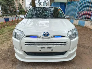 Toyota Succeed 2020 White