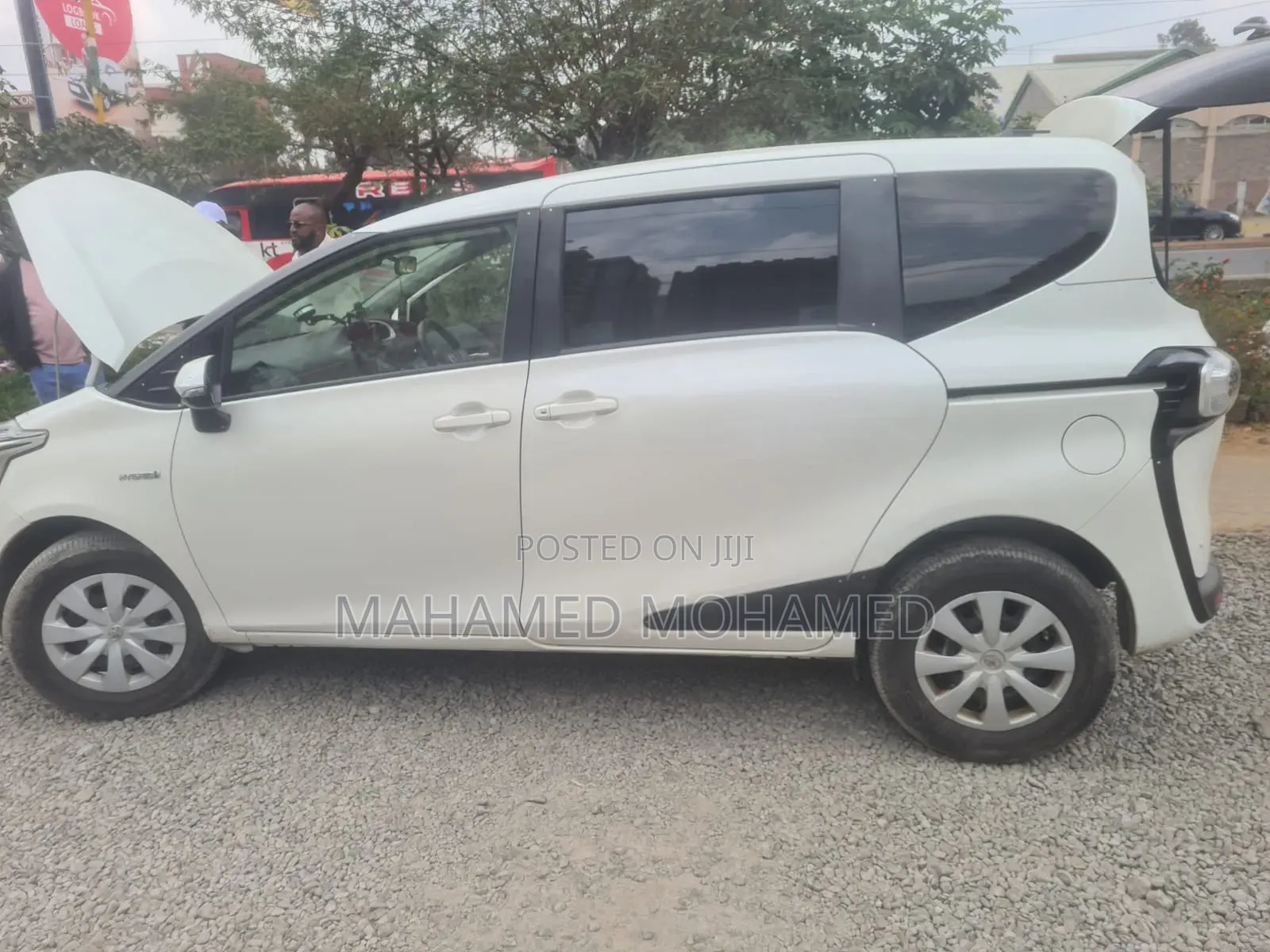 Toyota Sienta 2019 White