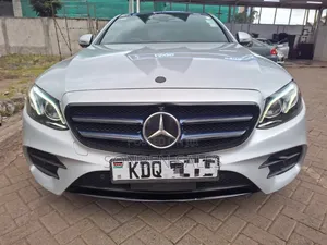 Mercedes-Benz E200 2017 Silver
