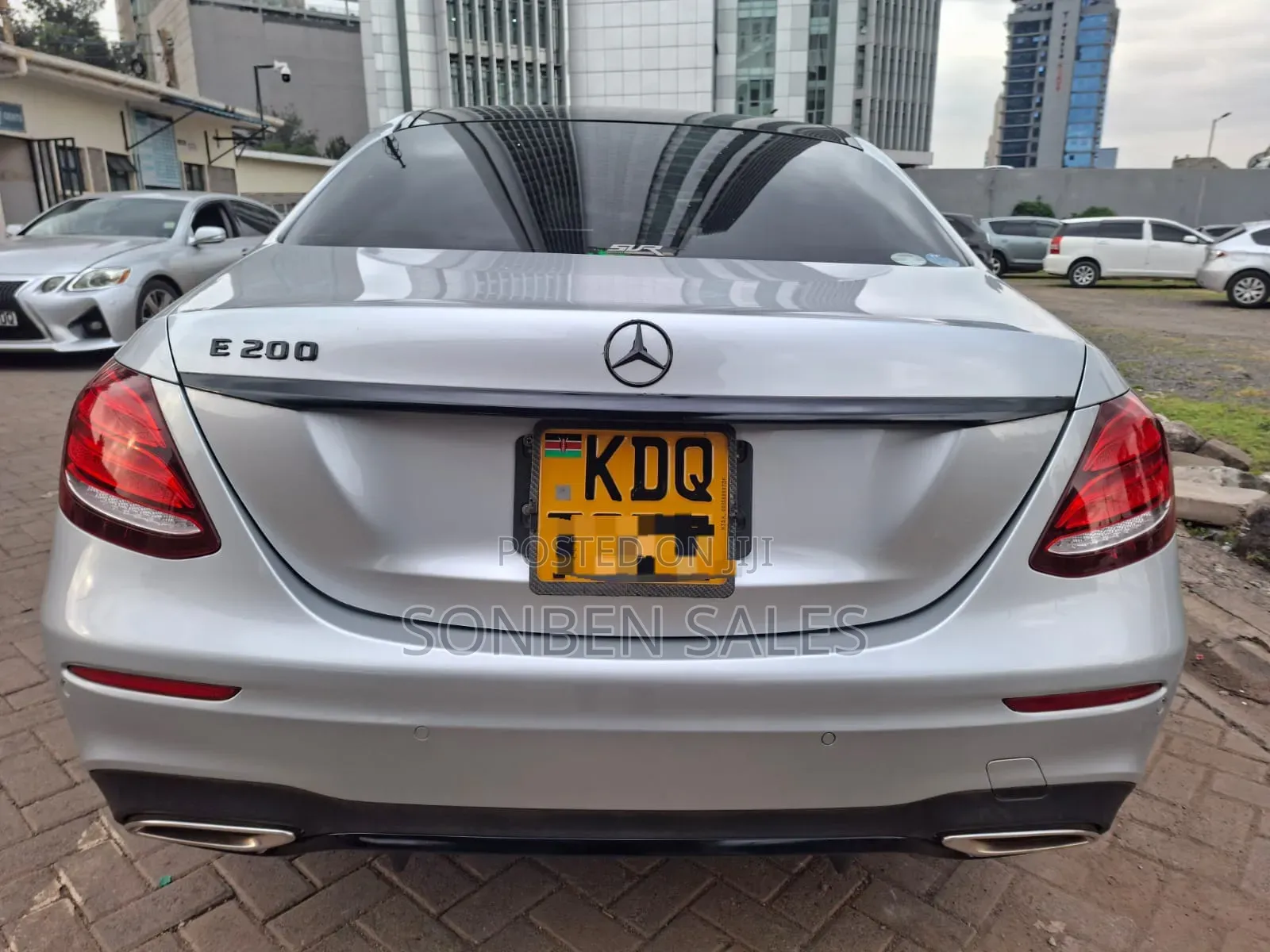 Mercedes-Benz E200 2017 Silver