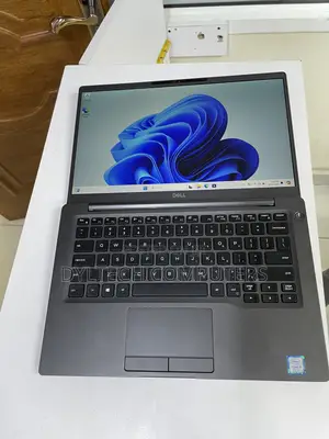 Laptop Dell Latitude 7400 8GB Intel Core i5 SSD 256GB