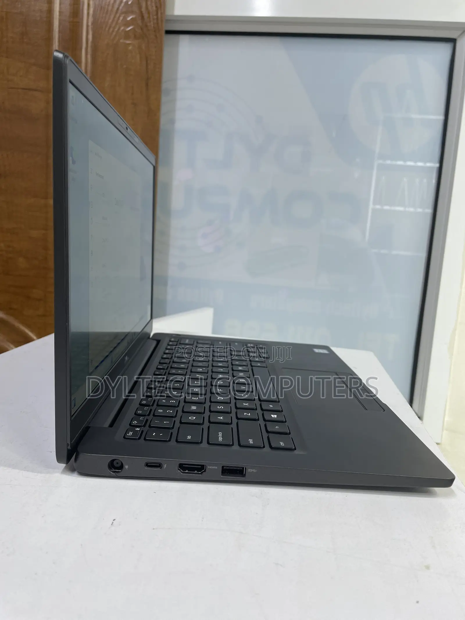 Laptop Dell Latitude 7400 8GB Intel Core i5 SSD 256GB