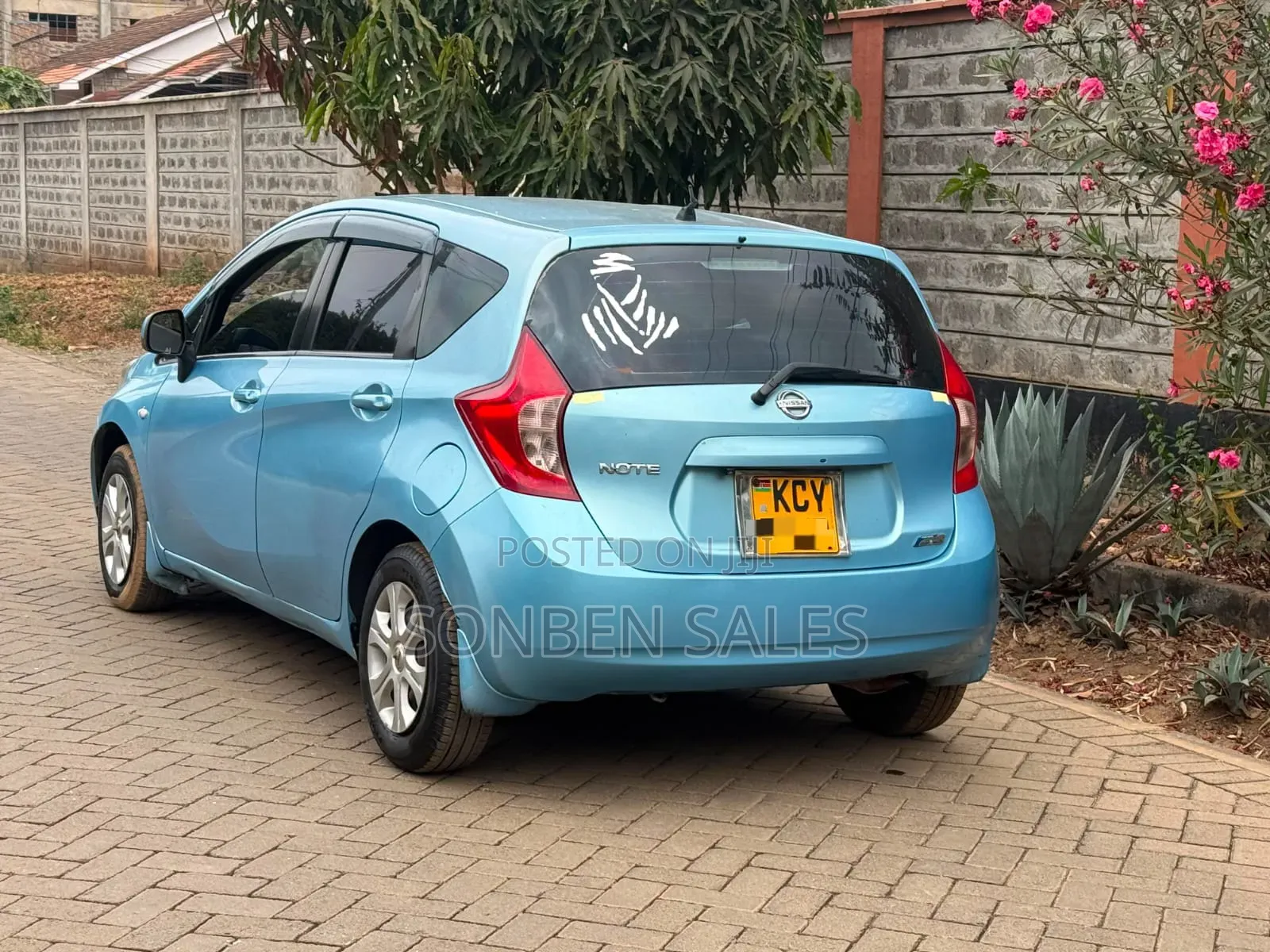 Nissan Note 2013 Blue