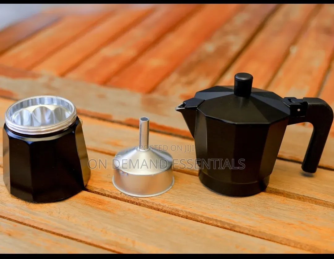 Moka Coffee Maker Capacity of 600mls