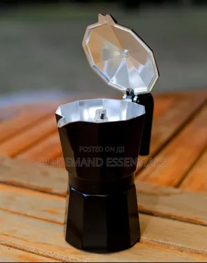 Moka Coffee Maker Capacity of 600mls