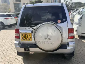 Mitsubishi Pajero IO 2006 Silver