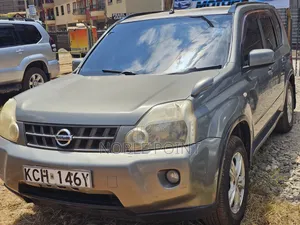 Nissan X-Trail 2010 Silver
