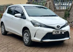 Toyota Vitz 2016 White