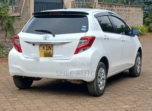 Toyota Vitz 2016 White