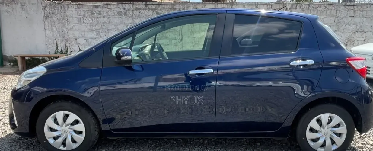 Toyota Vitz 2019 Blue