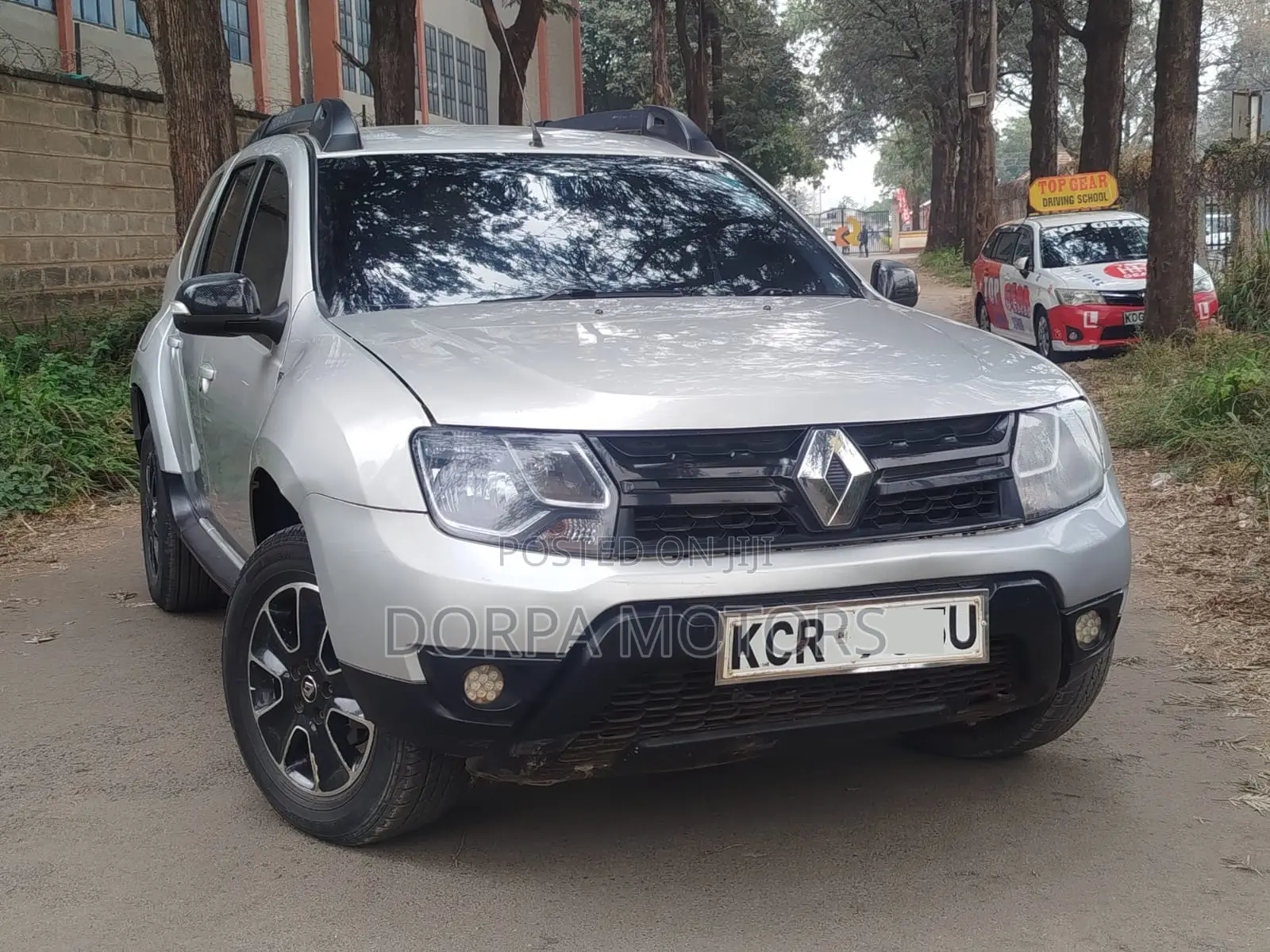Renault Duster 2018 Silver