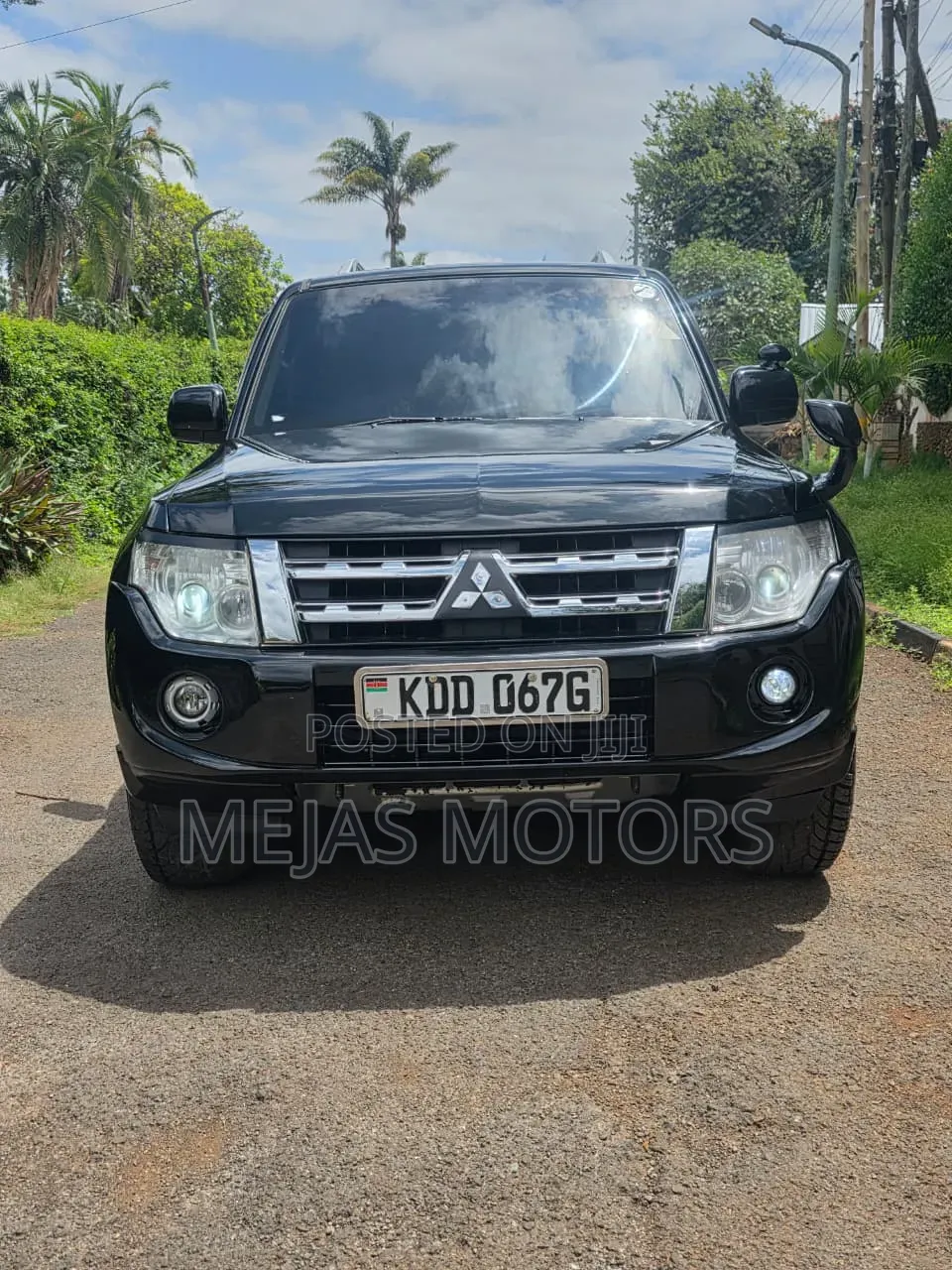 Mitsubishi Pajero 2014 Black