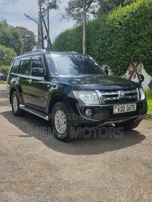 Mitsubishi Pajero 2014 Black
