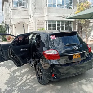 Toyota Auris 2010 Black