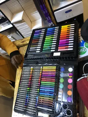 150 Pieces Deluxe Art Set(black)