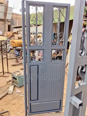 Metal Doori